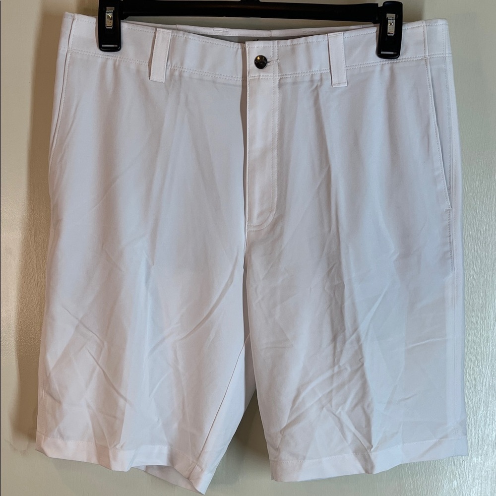 Callaway Men's White Flat Front Shorts Size 36
